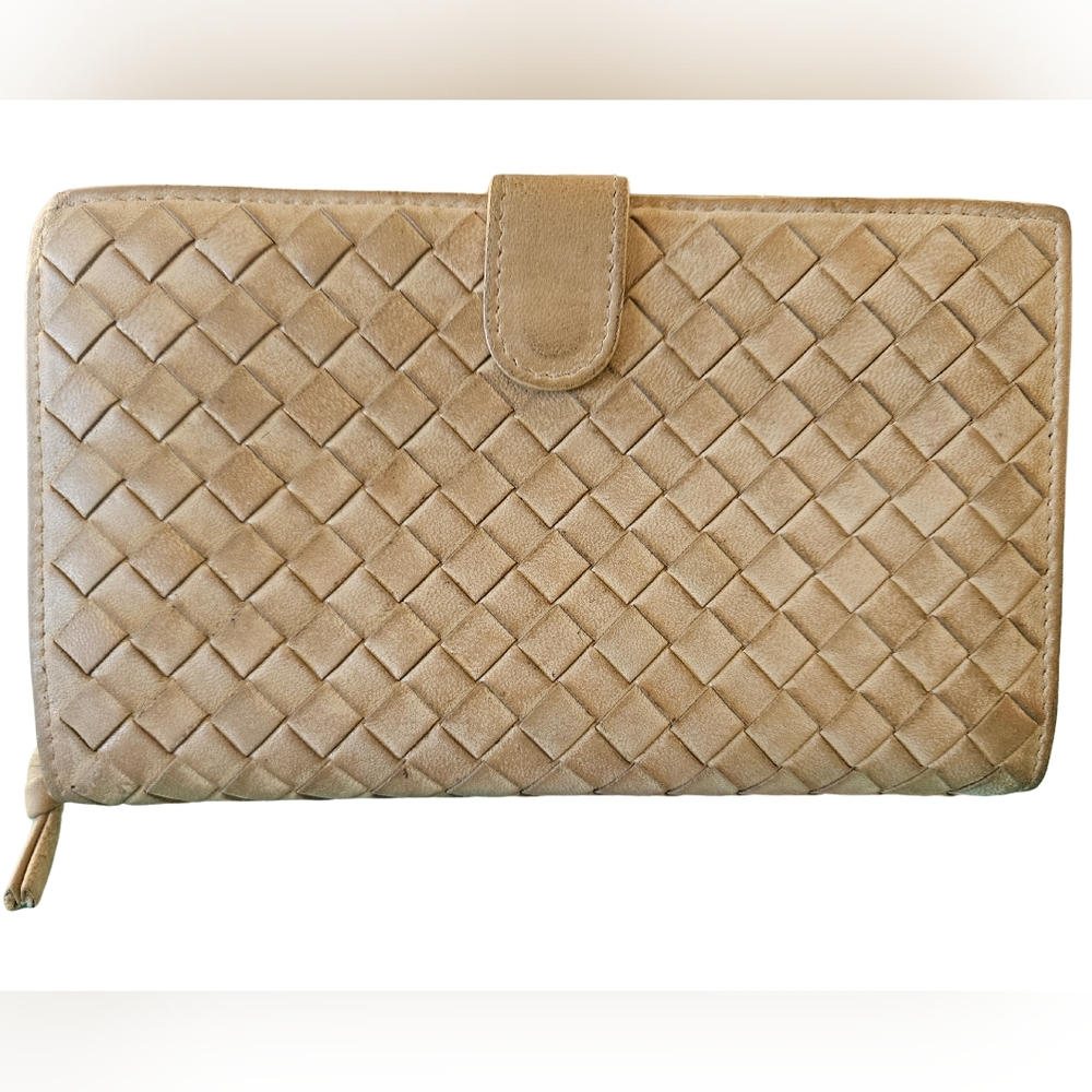 ⭐️COA⭐️BOTTEGA VENETA Intrecciato Wallet Pre-loved